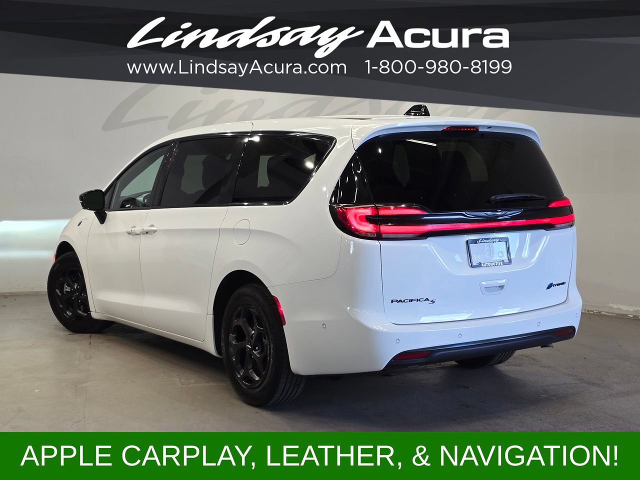 Used 2024 Chrysler Pacifica Limited FWD image 4