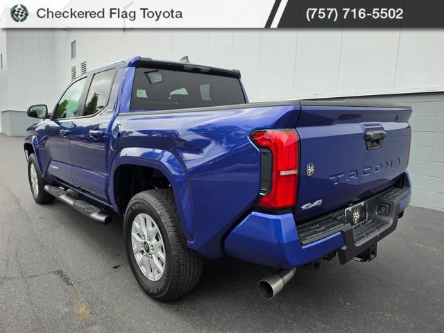 Used 2025 Toyota Tacoma SR5 AWD/4WD image 5