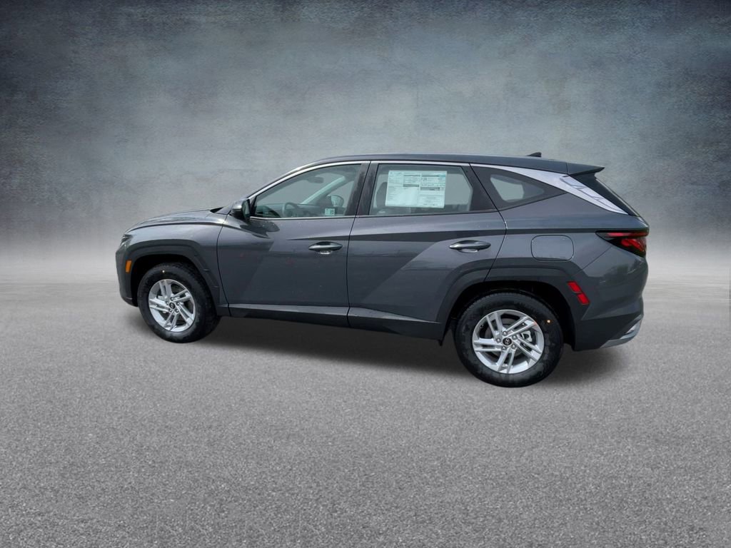 Used 2025 Hyundai Tucson SE image 15