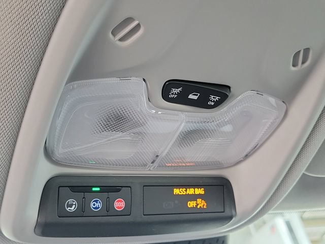Used 2027 Chevrolet Bolt LT w/ Comfort Package FWD image 15