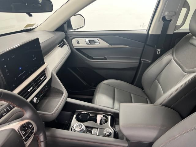 New 2026 Ford Explorer Active w/ Active Comfort Package AWD/4WD image 21
