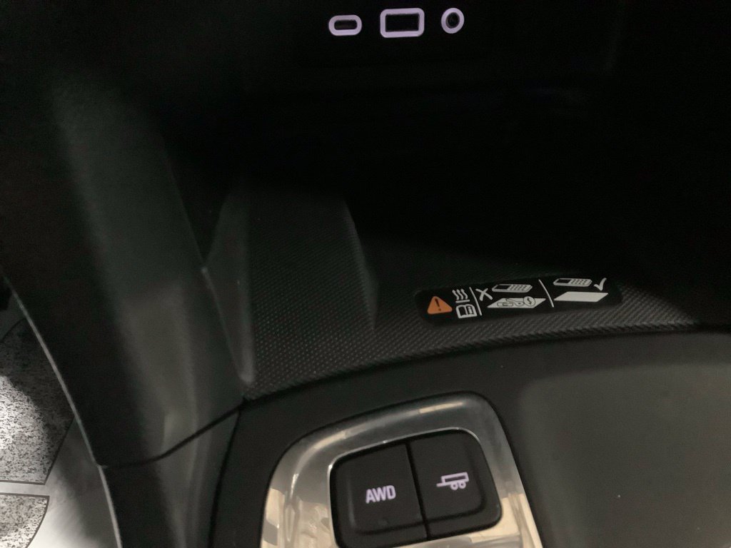 Used 2020 Chevrolet Equinox Premier w/ Premier Redline Edition AWD/4WD image 42