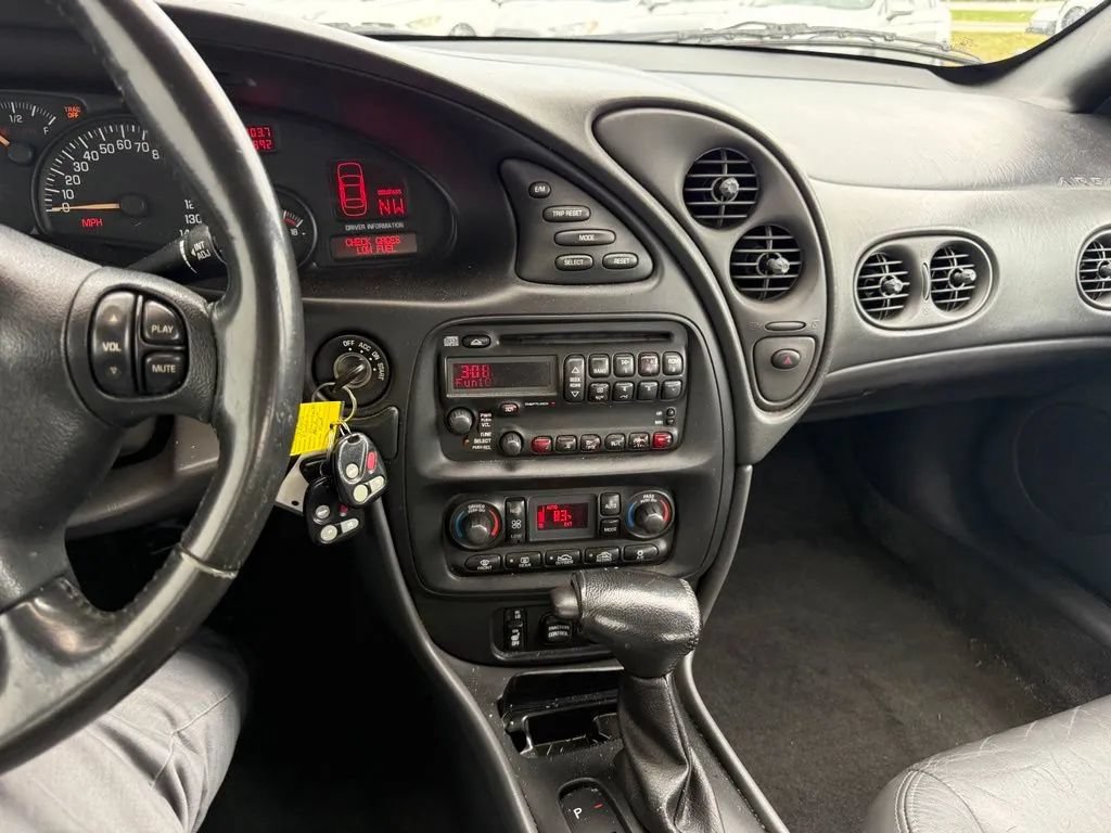 Used 2005 Pontiac Bonneville SLE w/ Premier Edition FWD image 15