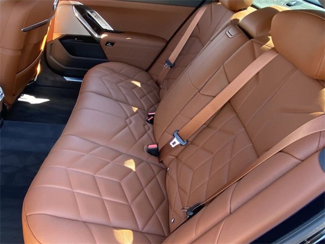 New 2026 BMW 740i w/ Executive Package image 17