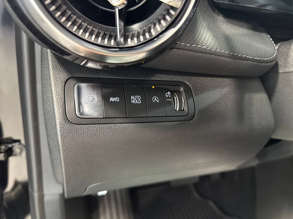 New 2026 Chevrolet Equinox LT w/ Safety and Technology Package AWD/4WD image 10