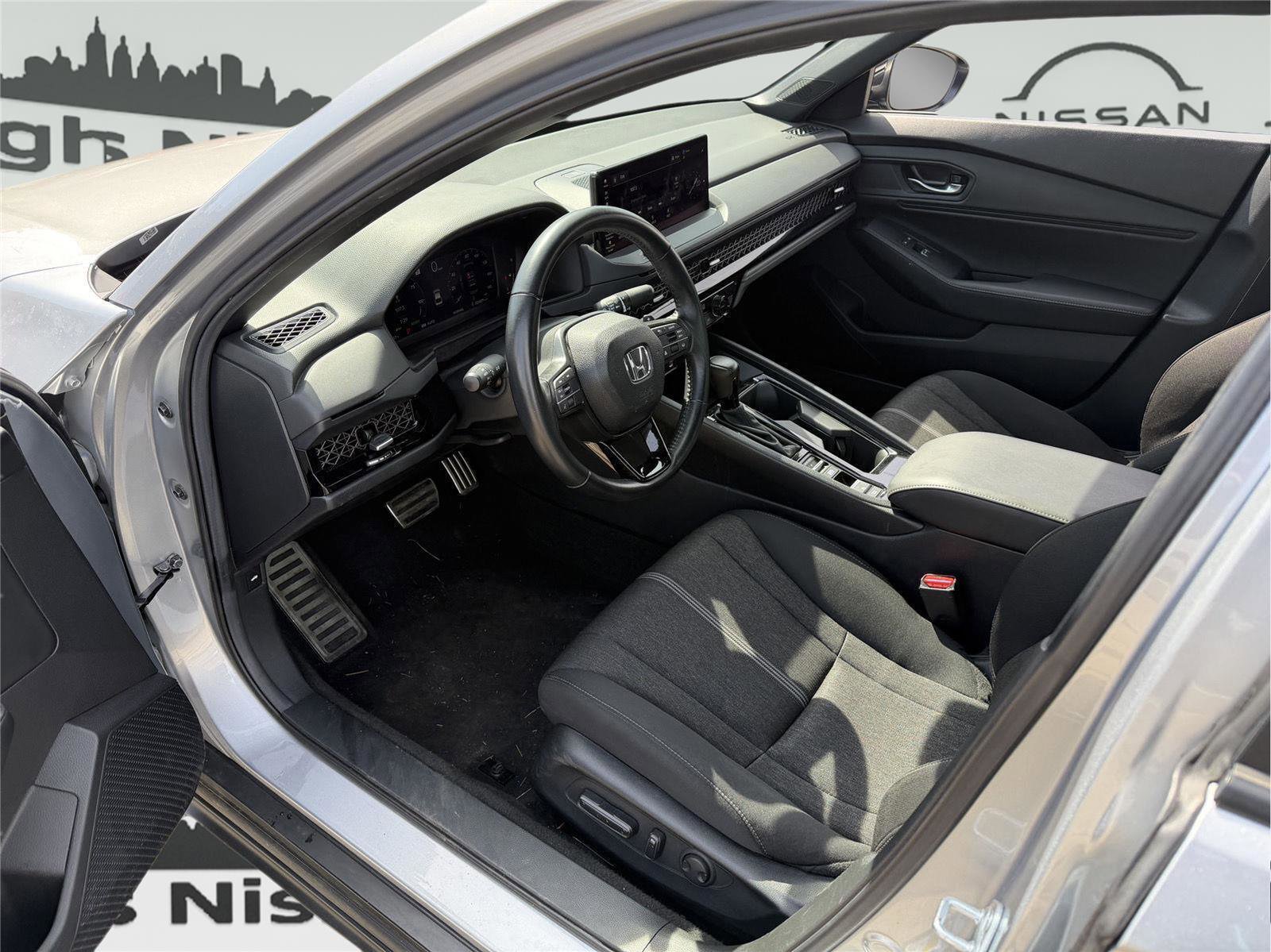 Used 2024 Honda Accord Sport image 25