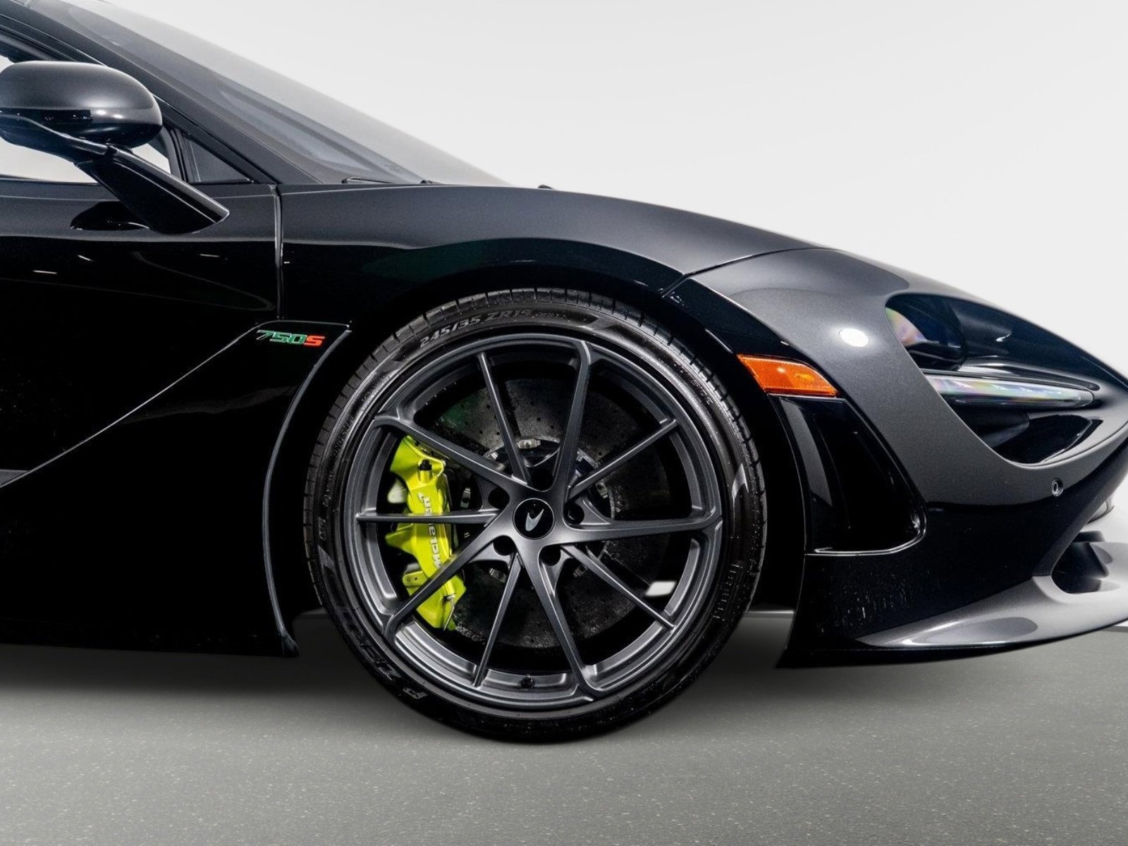 Used 2024 McLaren 750S Spider image 8