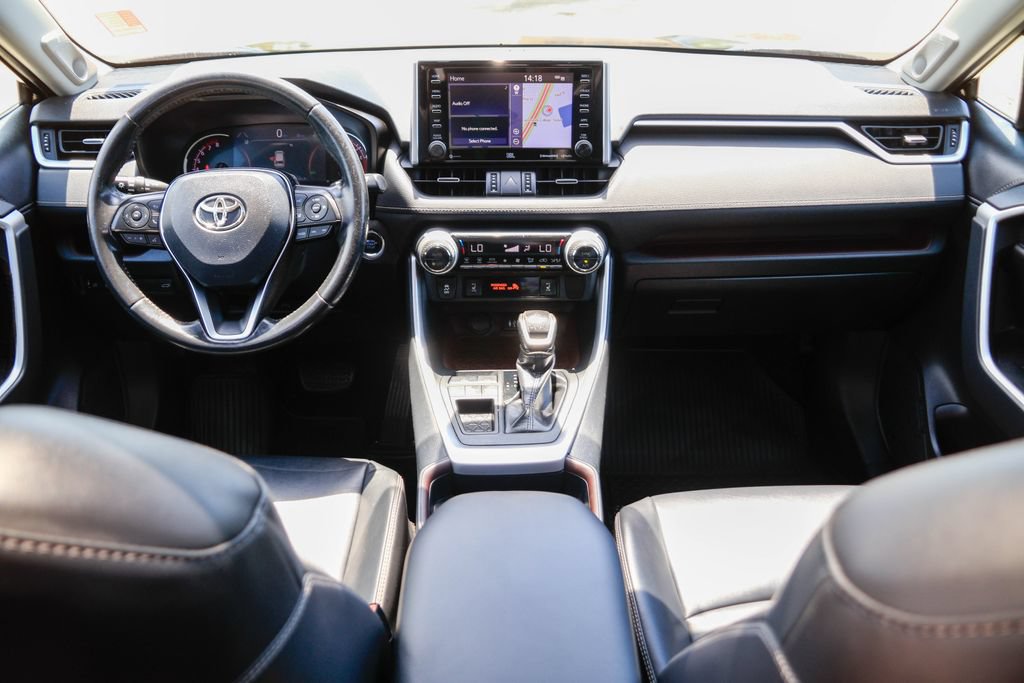 Used 2019 Toyota RAV4 Limited FWD image 8