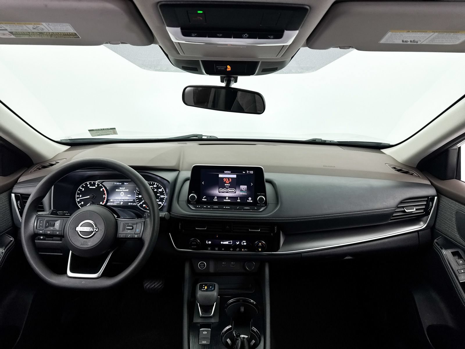 Used 2022 Nissan Rogue SV FWD image 19