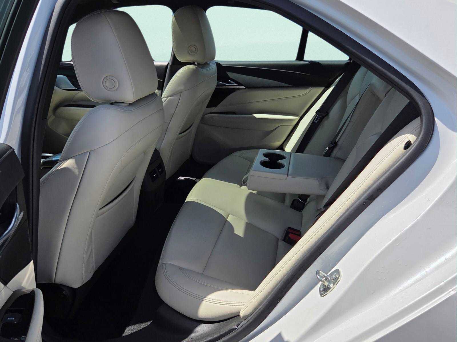 Used 2023 Cadillac CT4 Luxury w/ Sun And Sound Package RWD image 9