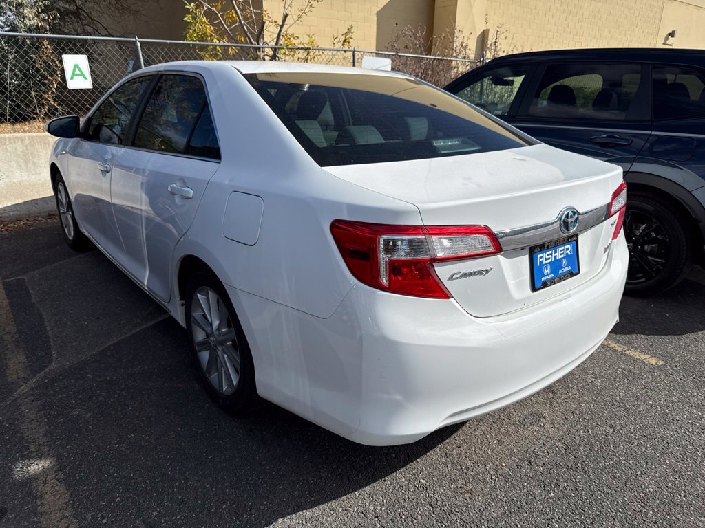Used 2014 Toyota Camry XLE w/ Protection Package FWD image 2