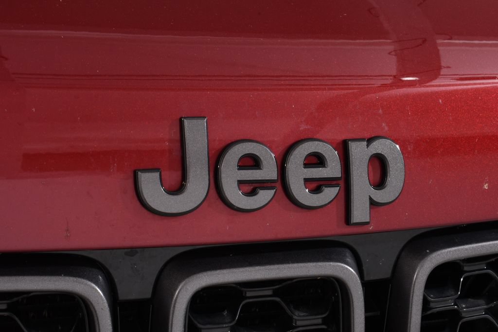 Used 2021 Jeep Grand Cherokee Limited w/ Quick Order Package 28K 80th AWD/4WD image 21