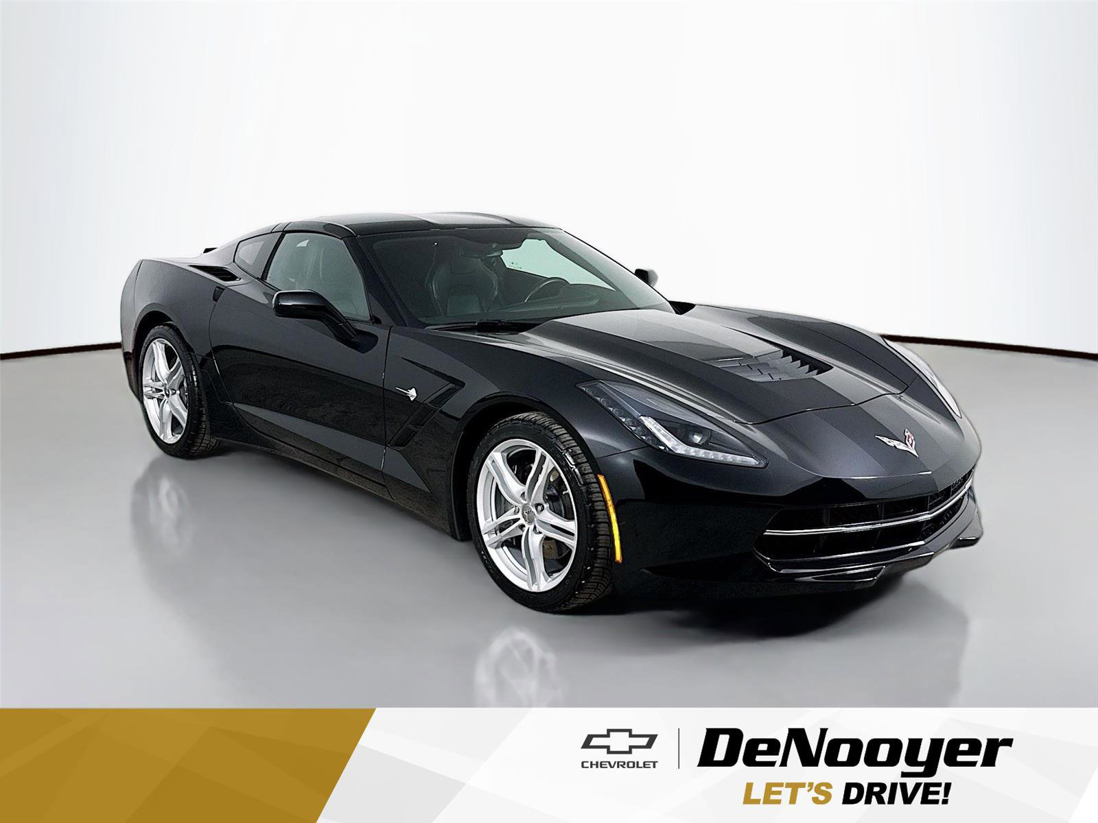 Used 2016 Chevrolet Corvette Stingray Coupe image 1