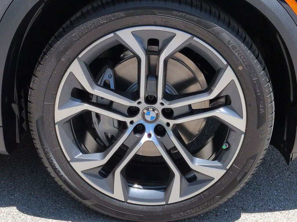 New 2026 BMW X5 xDrive40i w/ Executive Package AWD/4WD image 11