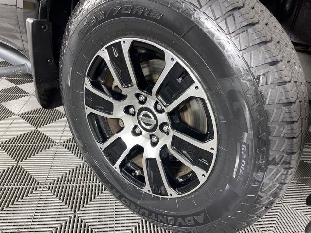 Used 2022 Nissan Titan SV w/ SV Convenience Package AWD/4WD image 16