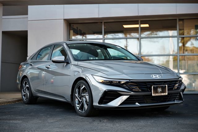 Certified 2025 Hyundai Elantra SEL