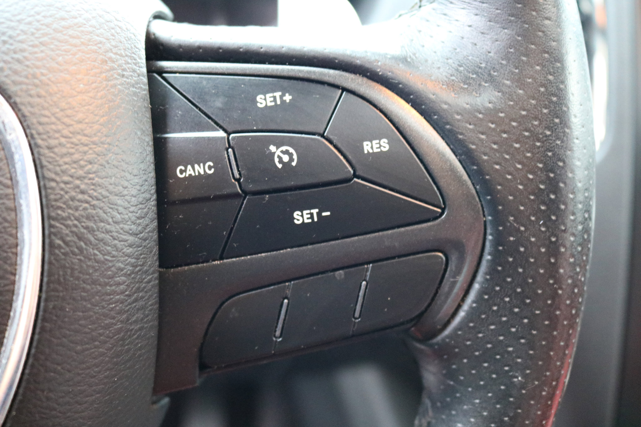 Used 2018 Dodge Durango R/T w/ Trailer Tow Group IV image 21