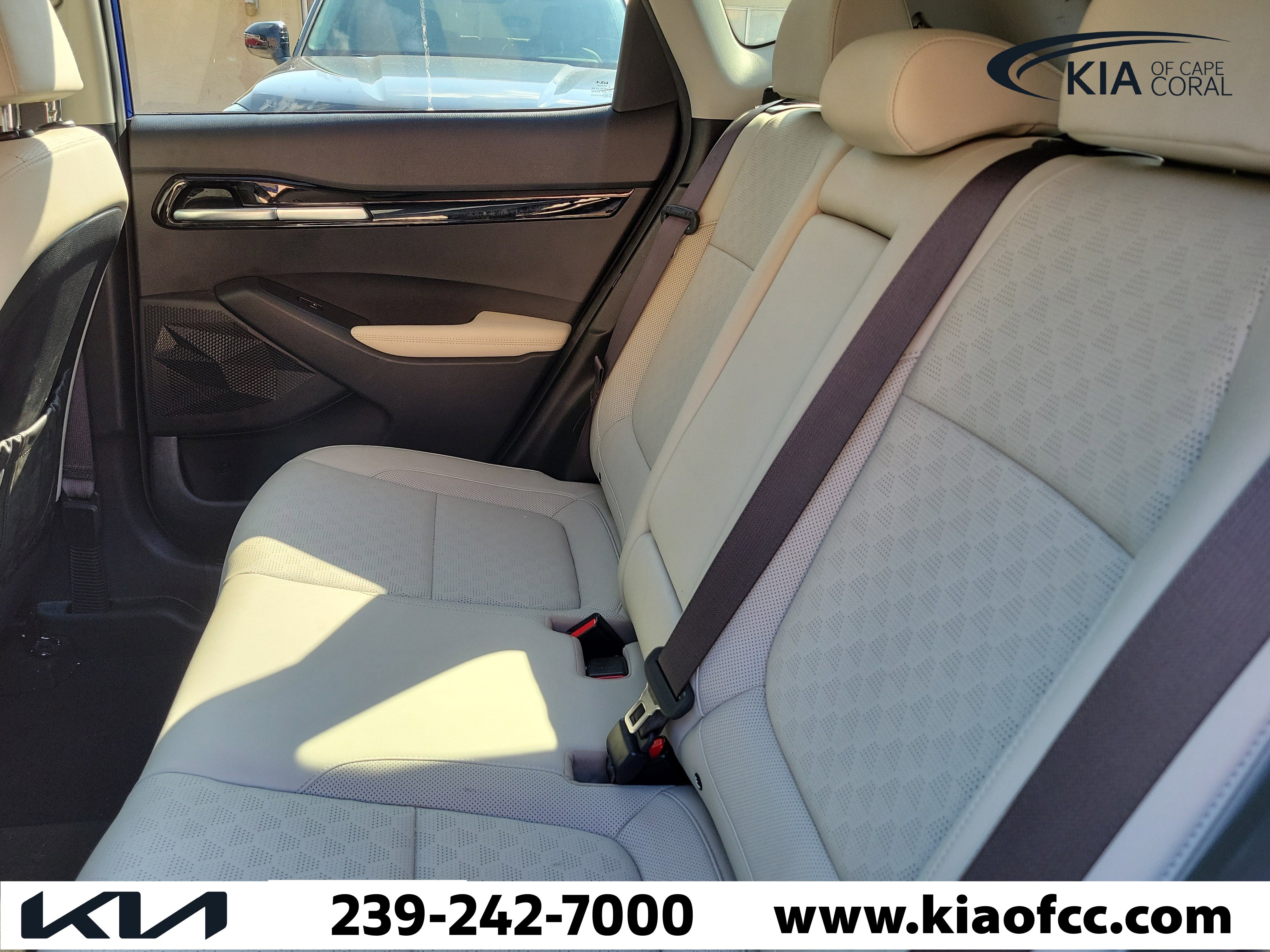 Certified 2023 Kia Seltos EX AWD/4WD image 9