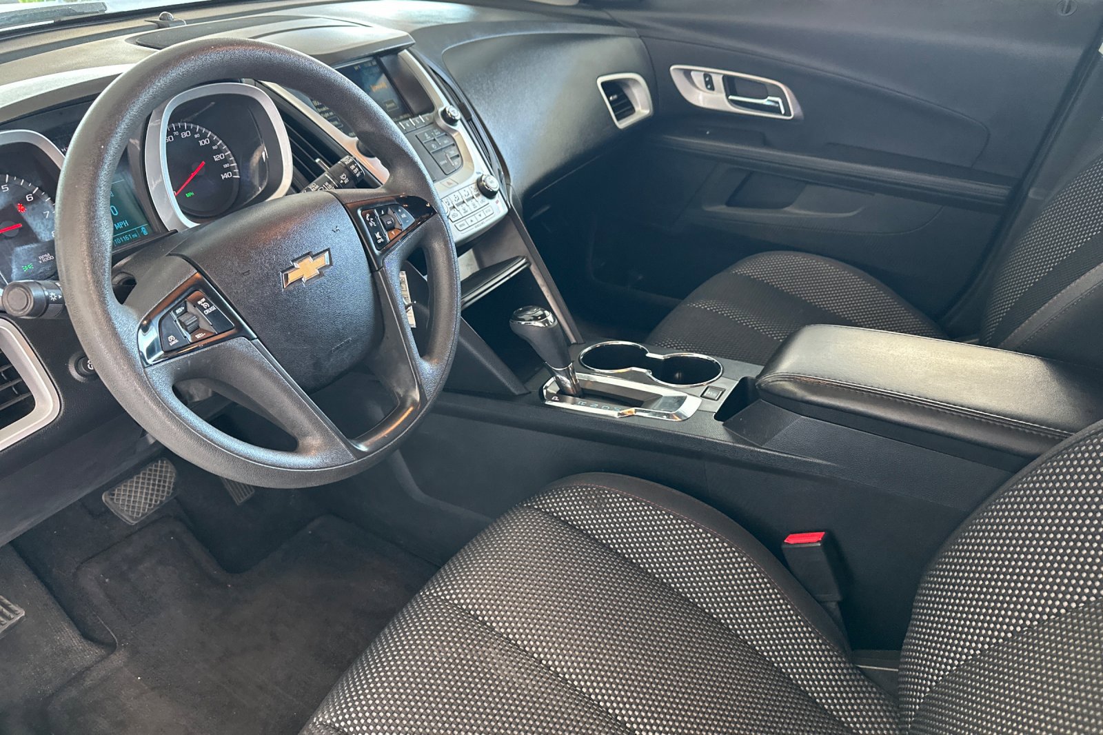 Used 2016 Chevrolet Equinox LS AWD/4WD image 10