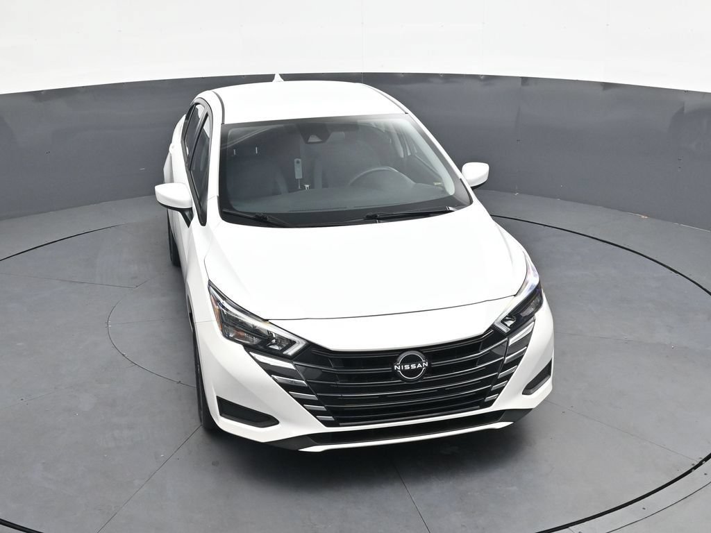 Used 2025 Nissan Versa SV FWD image 20