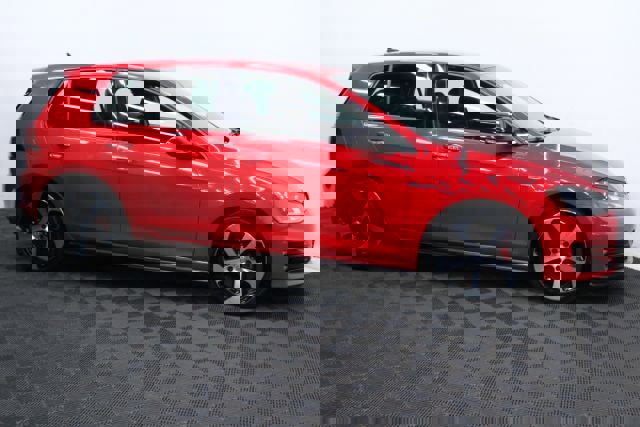 Used 2015 Volkswagen GTI S image 3