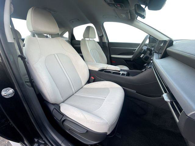 Used 2025 Hyundai Sonata SEL FWD image 25