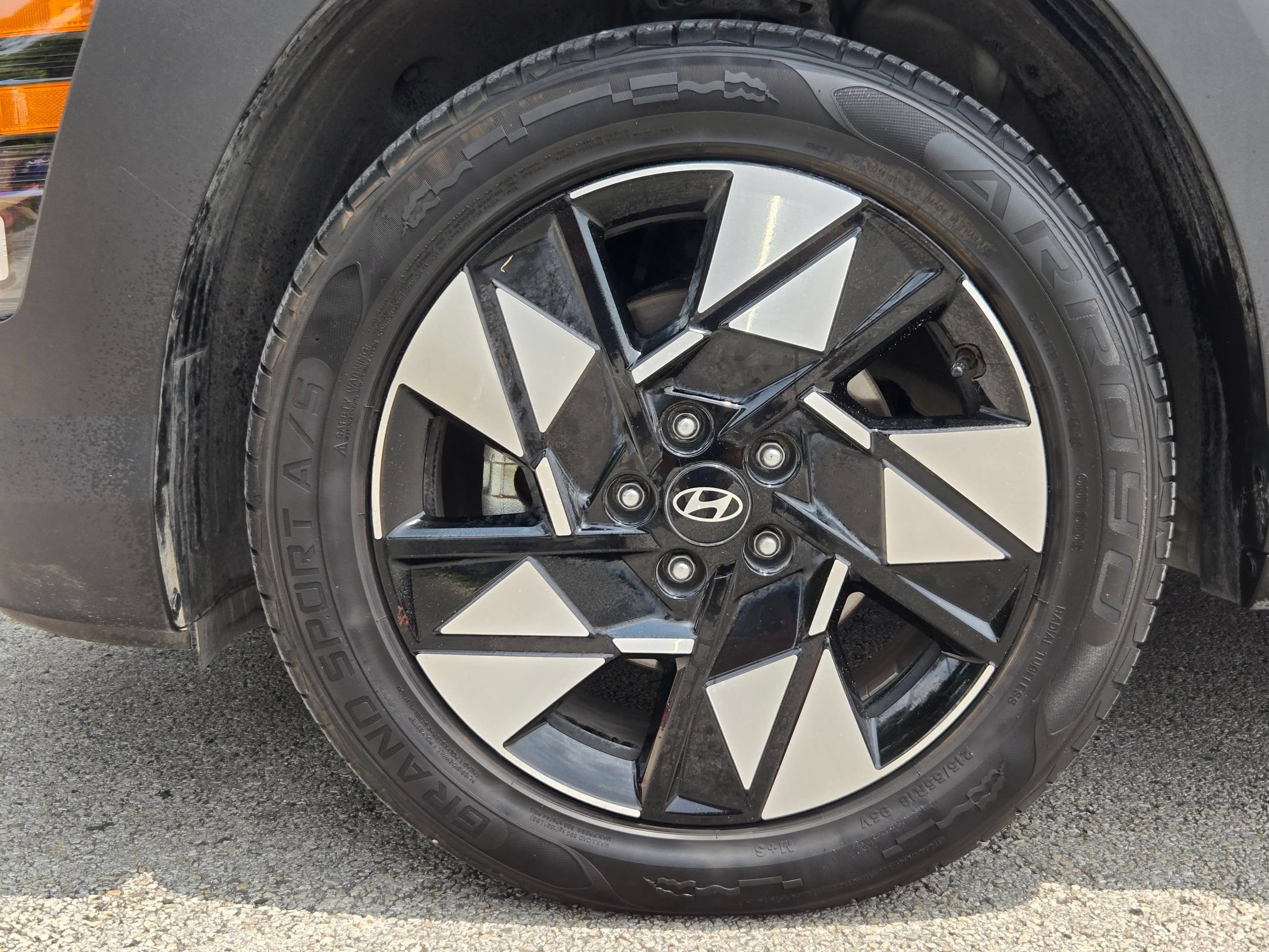 Used 2025 Hyundai Kona SEL FWD image 31