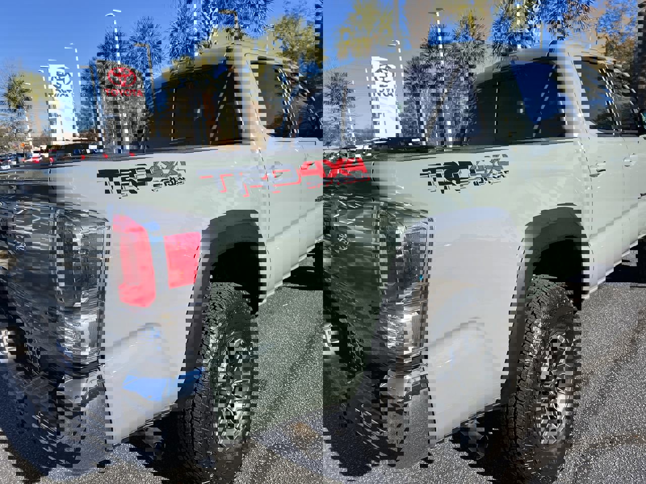 Used 2023 Toyota Tacoma TRD Off-Road image 10