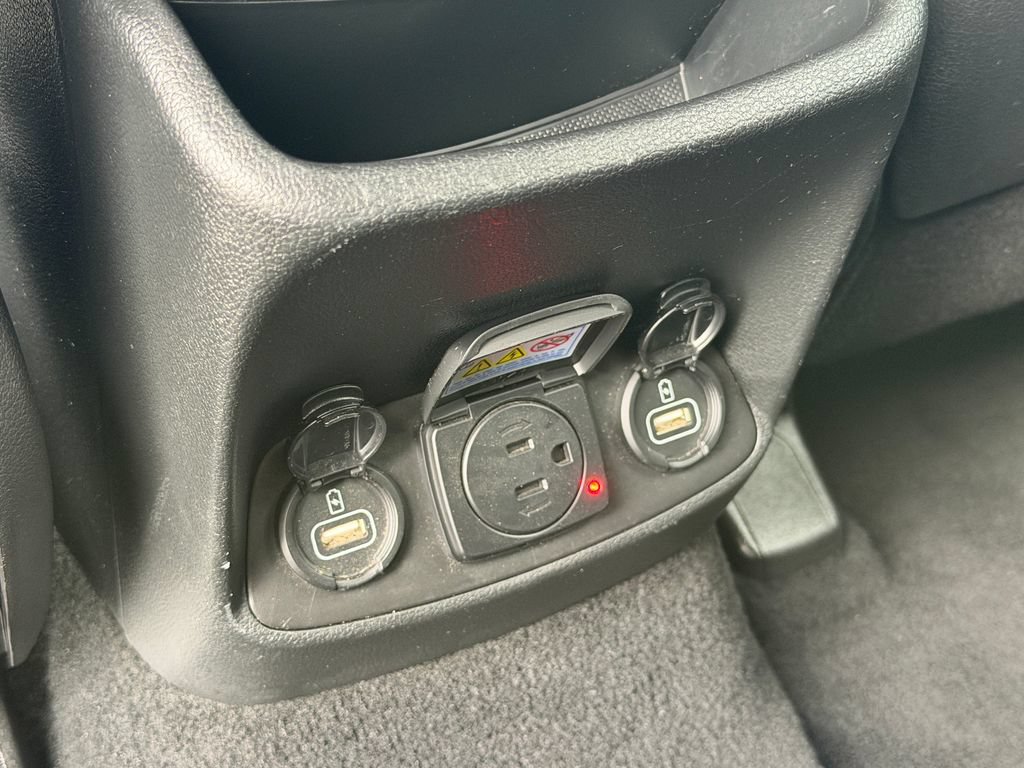 Used 2019 Hyundai Santa Fe AWD image 34