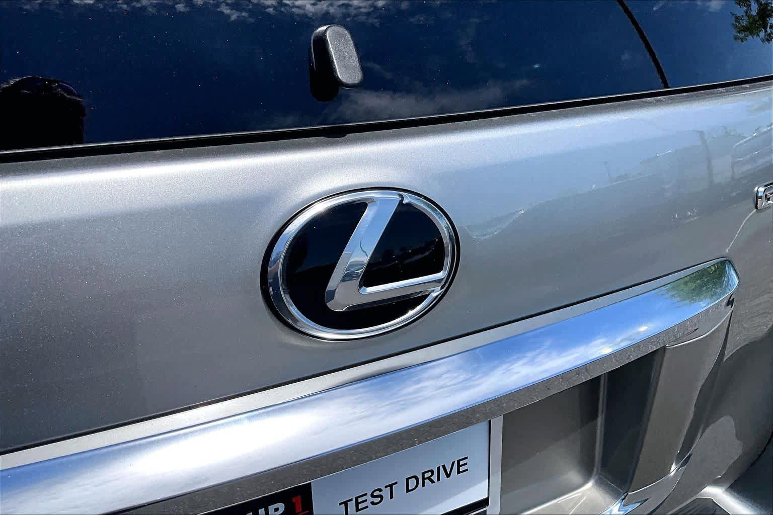 Used 2020 Lexus GX 460 Premium w/ Premium Package AWD/4WD image 31
