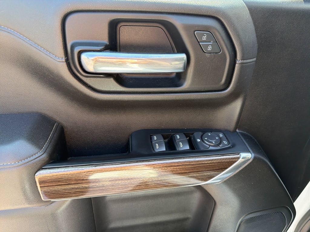 Used 2022 Chevrolet Silverado 1500 LT AWD/4WD image 12