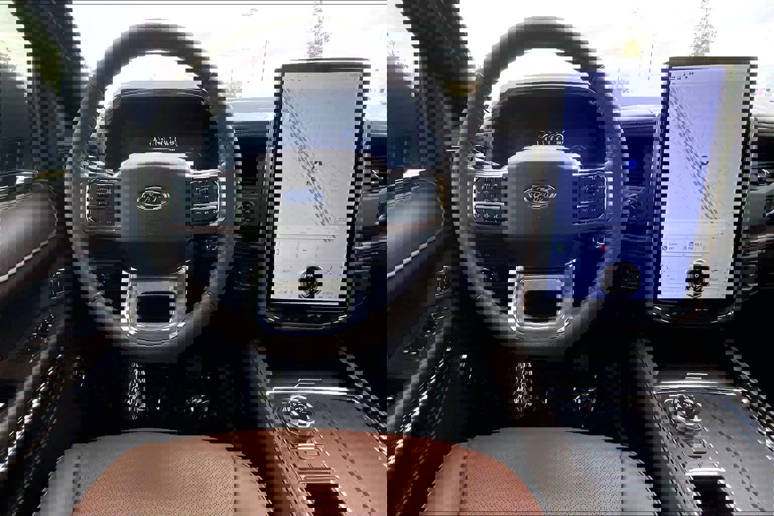 Used 2024 Ford Expedition King Ranch image 5