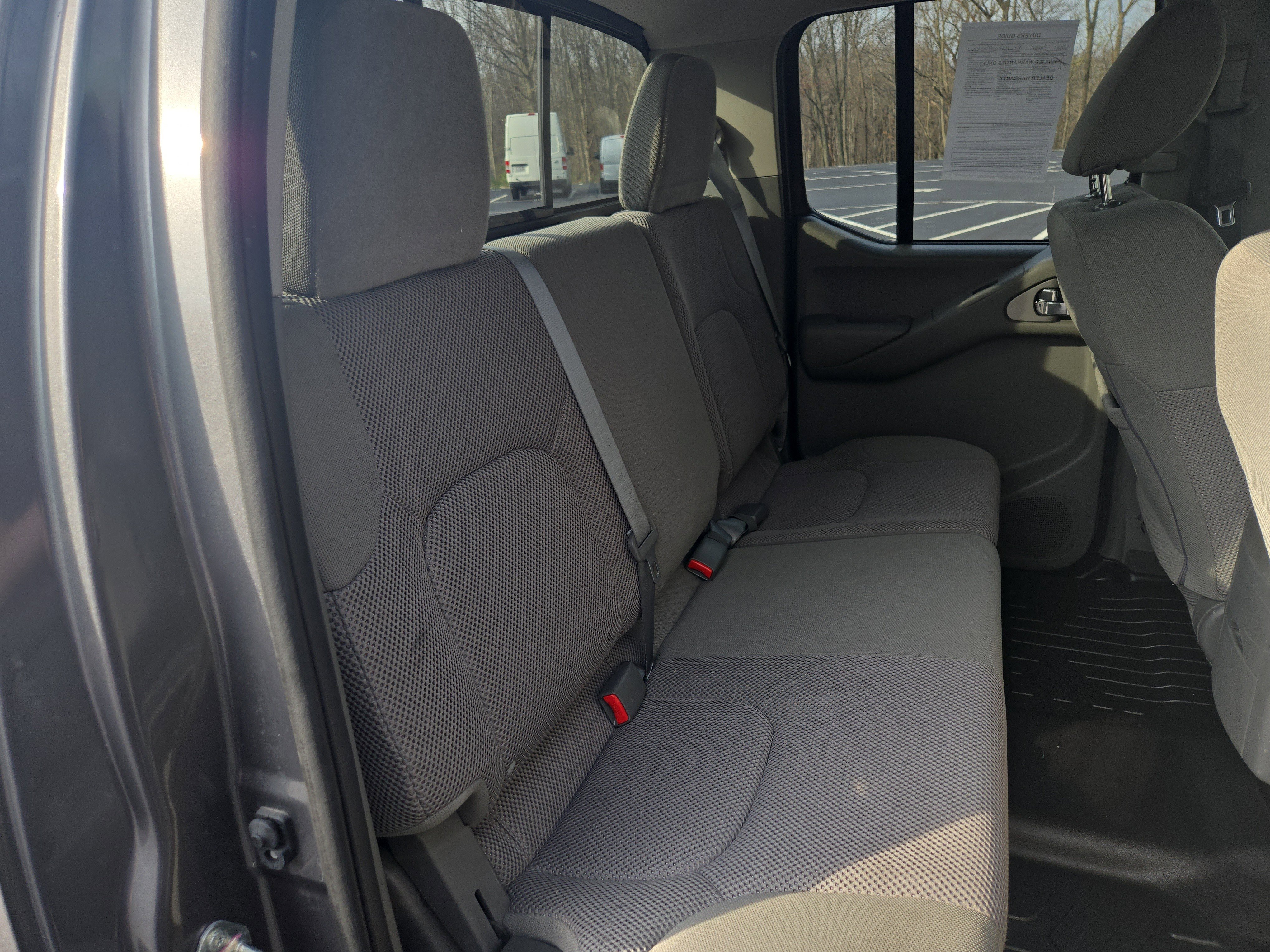 Used 2020 Nissan Frontier SV w/ Midnight Edition Floor Mats image 26