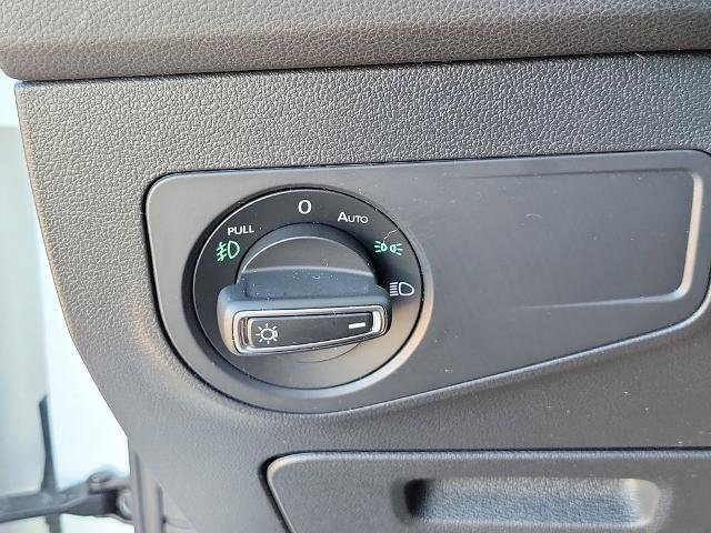 Used 2019 Volkswagen Tiguan SEL Premium image 25