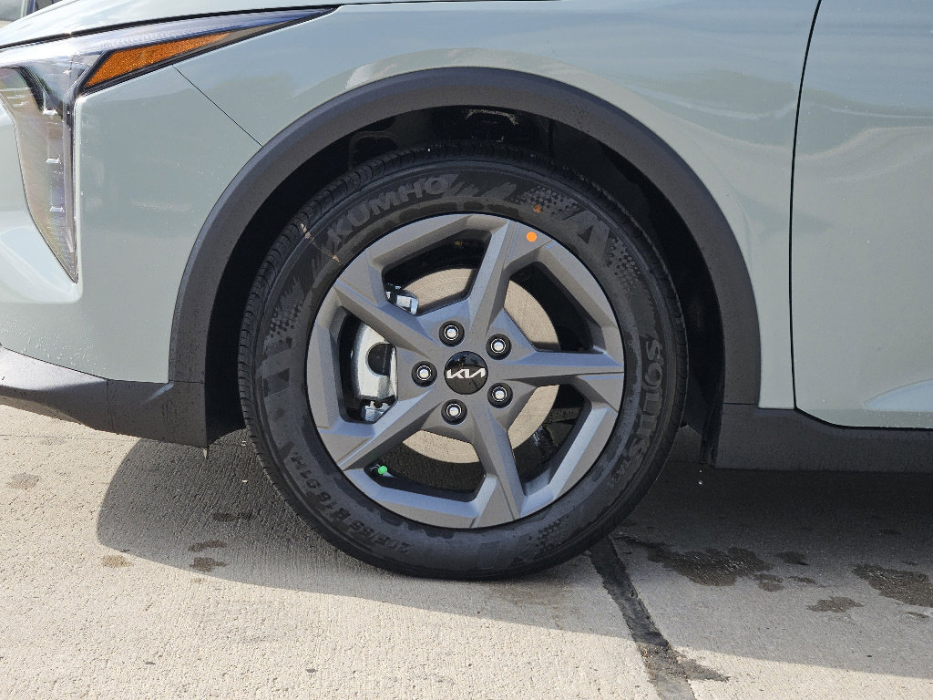 New 2026 Kia K4 LXS image 7