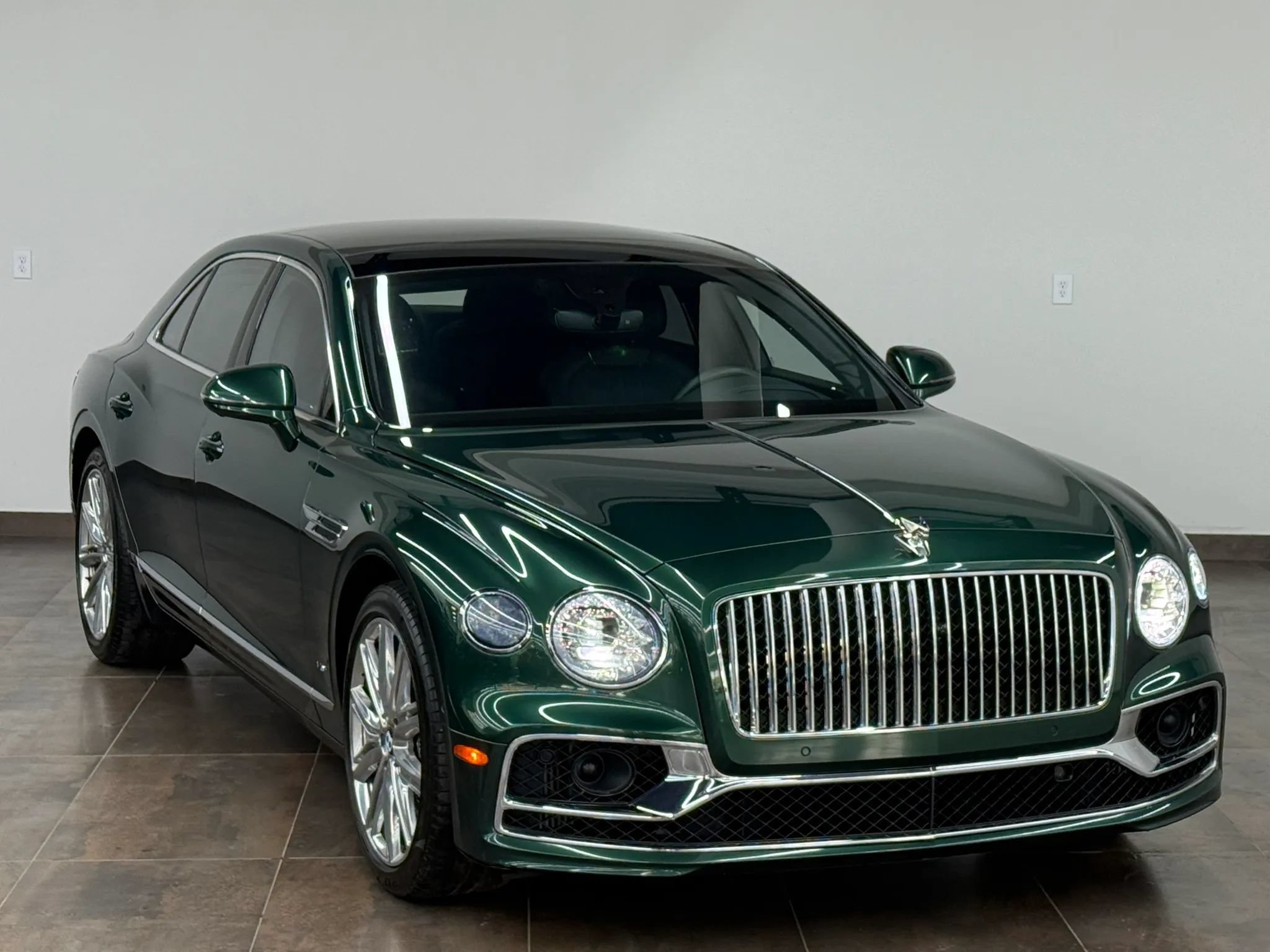 Used 2022 Bentley Flying Spur V8 AWD/4WD image 27