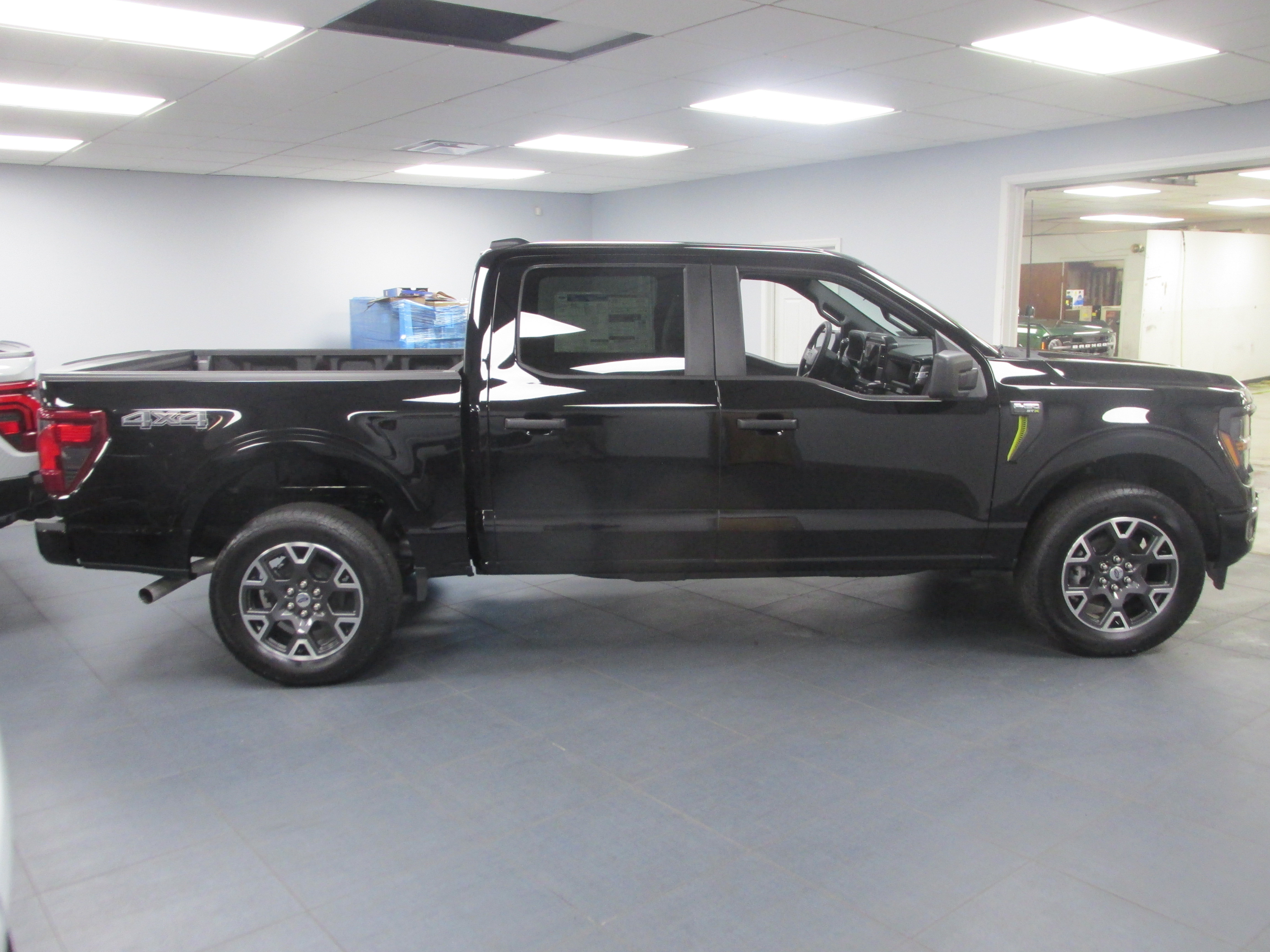 New 2025 Ford F150 STX w/ Equipment Group 200A AWD/4WD image 4