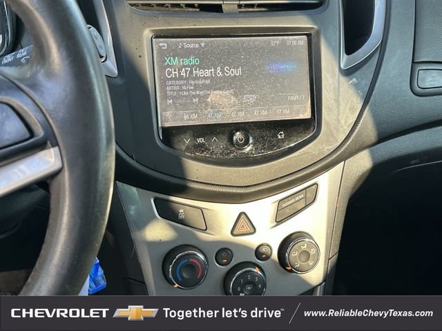 Used 2016 Chevrolet Trax LT w/ LT Convenience Package FWD image 17