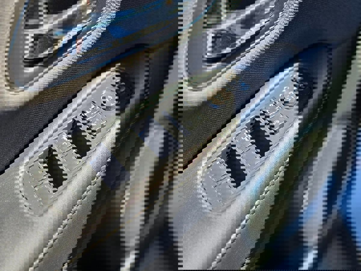 Used 2022 Honda HR-V EX image 23