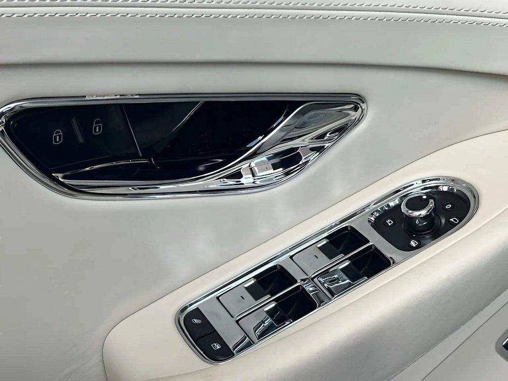 Used 2022 Bentley Continental GT AWD/4WD image 10