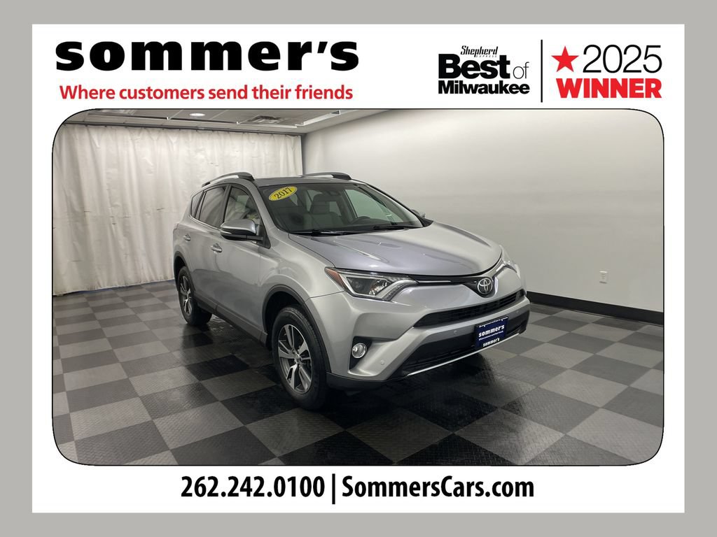 Used 2017 Toyota RAV4 XLE AWD/4WD image 1