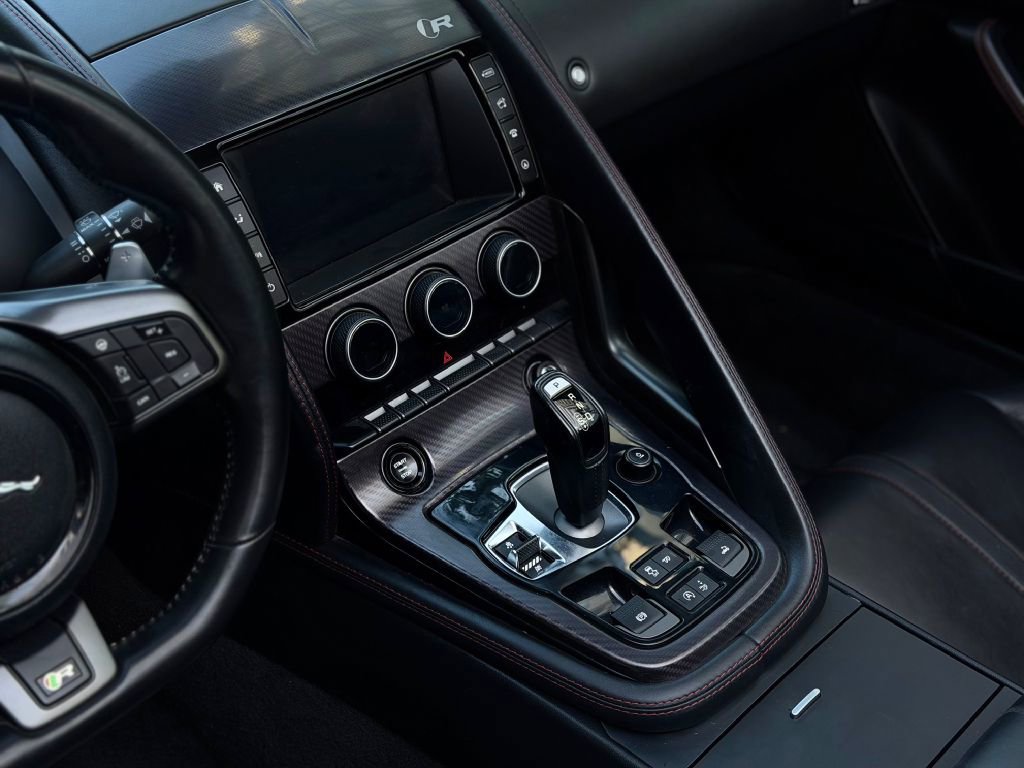 Used 2016 Jaguar F-TYPE R image 26