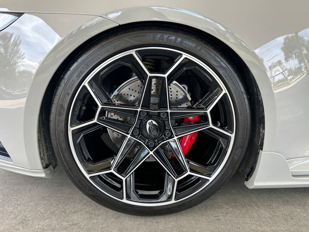 Used 2021 Porsche 911 AWD/4WD image 18