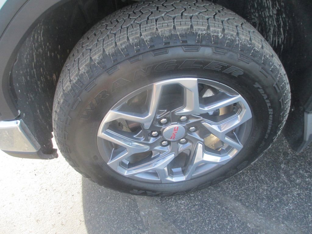 Used 2026 GMC Sierra 1500 SLT w/ SLT Premium Plus Package AWD/4WD image 15