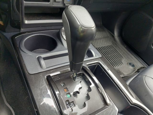 Used 2023 Toyota 4Runner 40th Anniversary SE AWD/4WD image 39