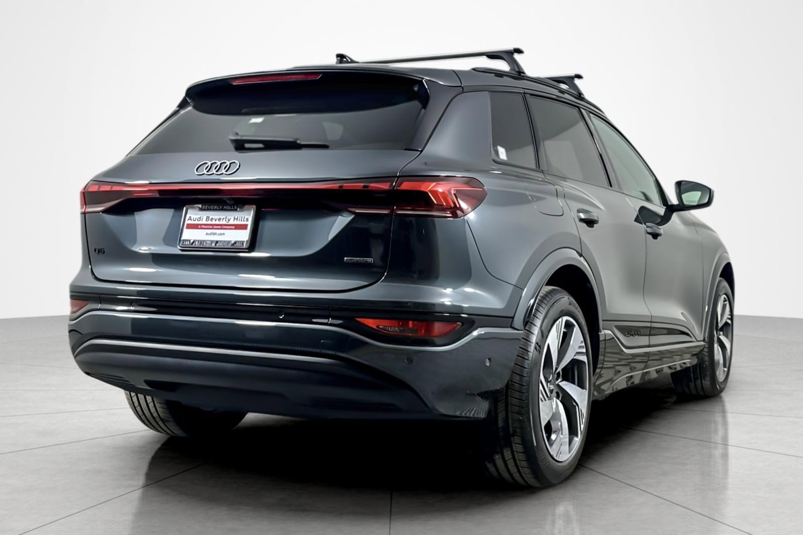 Used 2025 Audi Q6 e-tron Premium Plus w/ Premium Plus image 5