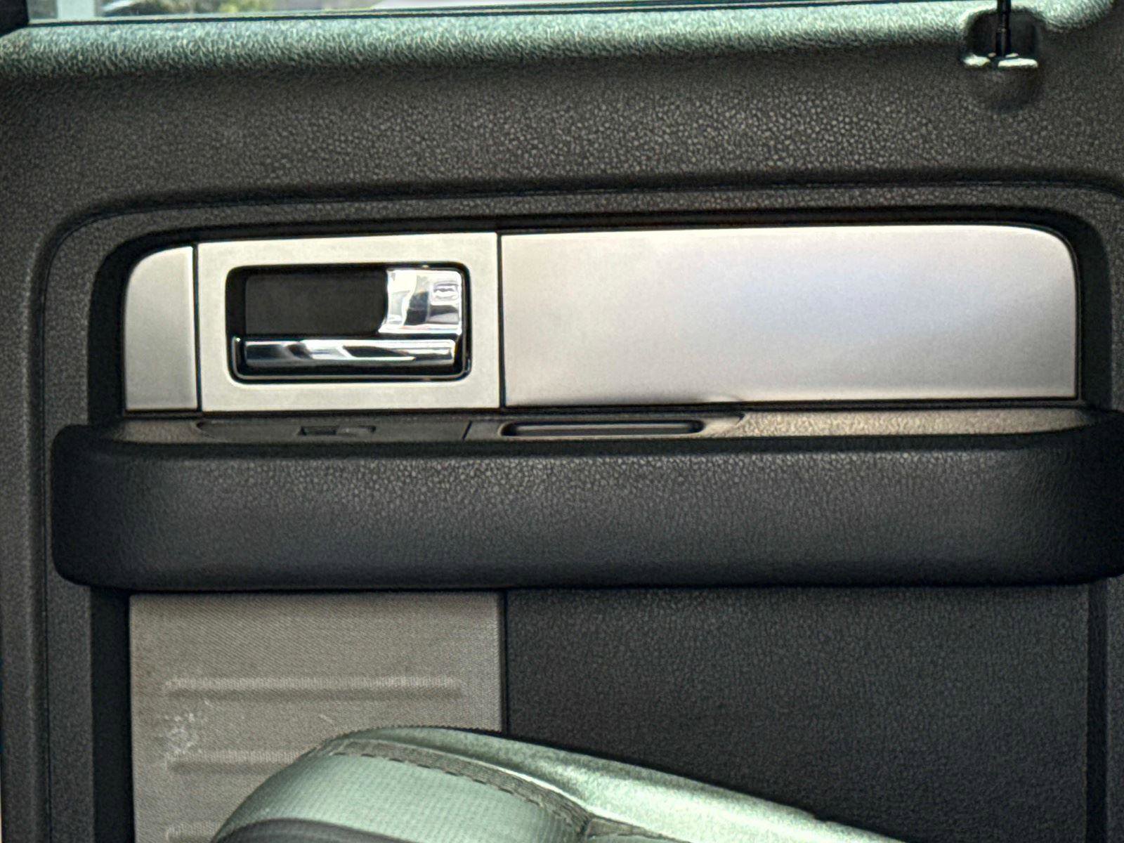 Used 2014 Ford F150 Raptor w/ Equipment Group 801A Luxury AWD/4WD image 13