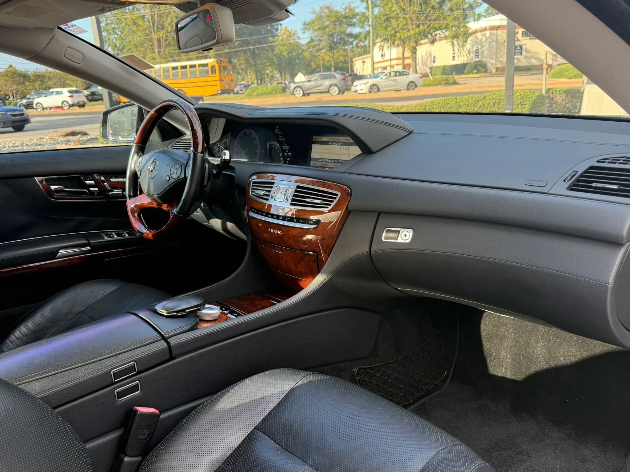 Used 2013 Mercedes-Benz CL 550 4MATIC w/ Sport Pkg image 27