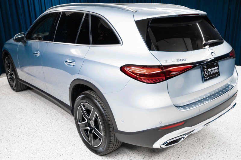 New 2026 Mercedes-Benz GLC 300 image 7