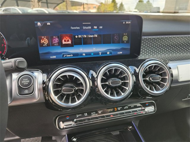 New 2025 Mercedes-Benz GLB 250 4MATIC image 21